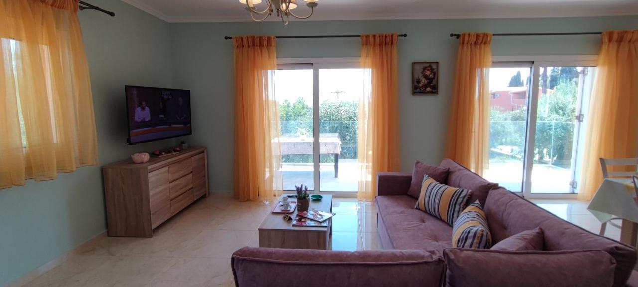 Thomas Apartments Дасія Екстер'єр фото