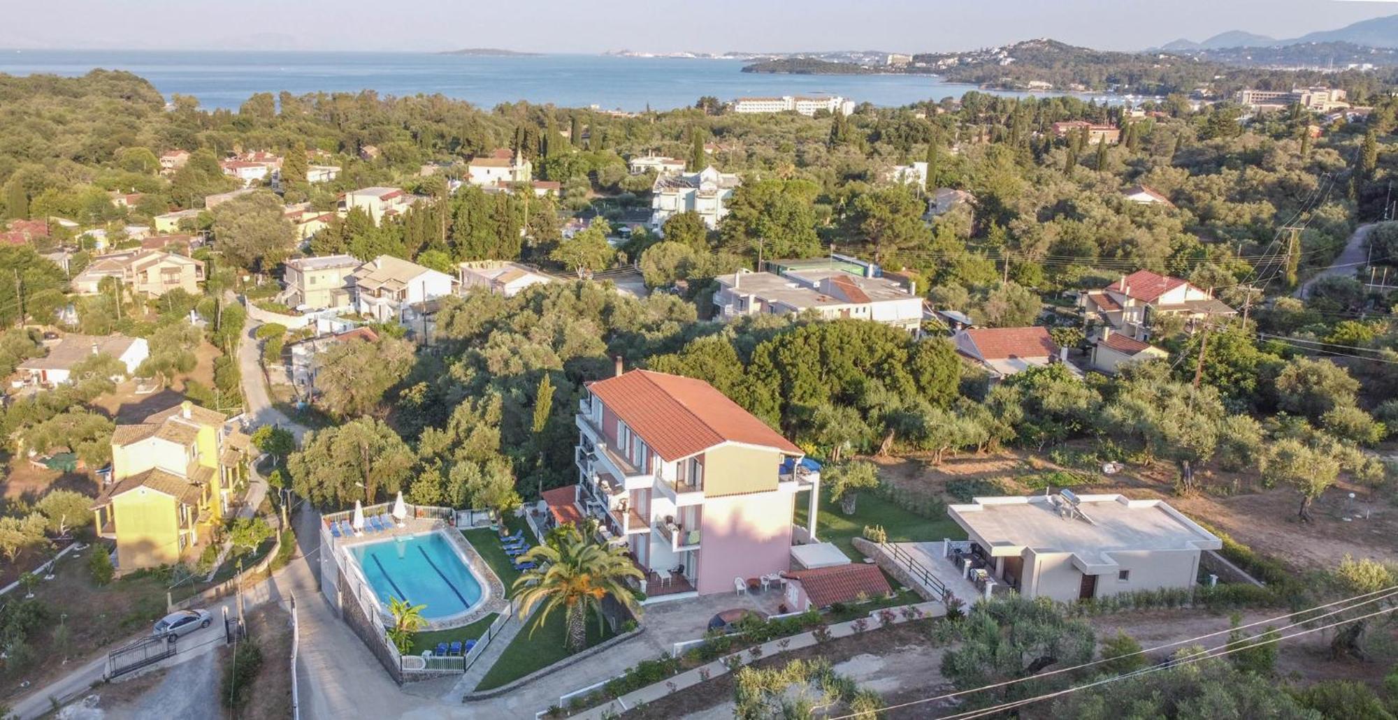 Thomas Apartments Дасія Екстер'єр фото