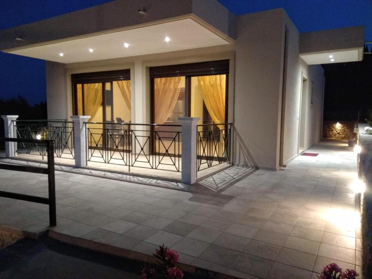 Thomas Apartments Дасія Екстер'єр фото